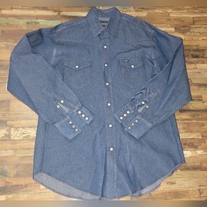 Pearl Snap Button Down Wrangler Shirt -NWOT Size Large